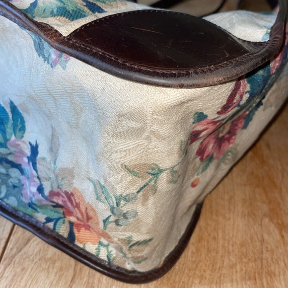 ELLIVA Boston Tote - Picture 11 of 14